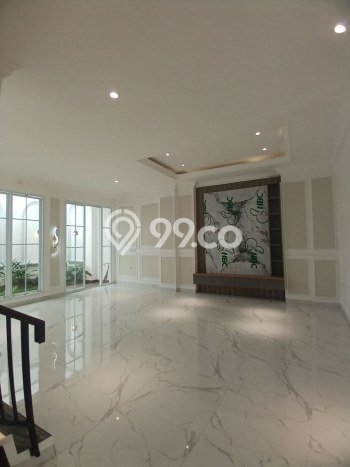 Ready to Use! Luxury House LT 200m2 Desain Modern di Joglo Ready to Use! Luxury House LT 200m2 Desain Modern di Joglo