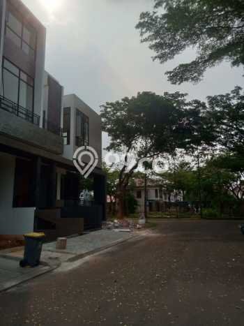 Hunian Elit LB 1500m2 Siap Huni Desain Elegan di Alam Sutera, Tangerang Hunian Elit LB 1500m2 Siap Huni Desain Elegan di Alam Sutera, Tangerang