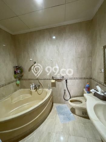 Jual Rumah Luas Elegan Dengan View Eksklusif di Alam Sutera, Tangerang Jual Rumah Luas Elegan Dengan View Eksklusif di Alam Sutera, Tangerang