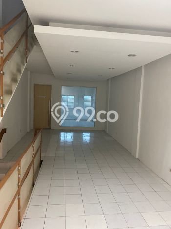 Ruko untuk Disewa di Pusat Tangerang Luas Bangunan 229m2 Ruko untuk Disewa di Pusat Tangerang Luas Bangunan 229m2