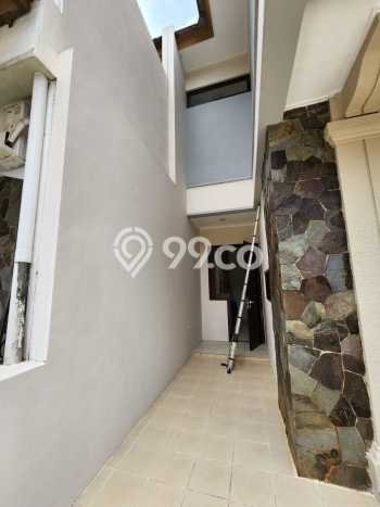 RARE UNIT! Rumah di BSD Avani, 4 KT, View Kota, Luas 300m² Bangunan 225m² RARE UNIT! Rumah di BSD Avani, 4 KT, View Kota, Luas 300m² Bangunan 225m²