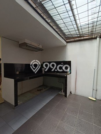 Disewakan Rumah Murah di Bintaro Tangerang Selatan dengan 3 KT Disewakan Rumah Murah di Bintaro Tangerang Selatan dengan 3 KT
