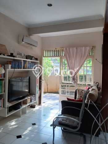 Hunian Nyaman Asri 3 KT Siap Pakai di Bintaro Tangerang Selatan Hunian Nyaman Asri 3 KT Siap Pakai di Bintaro Tangerang Selatan