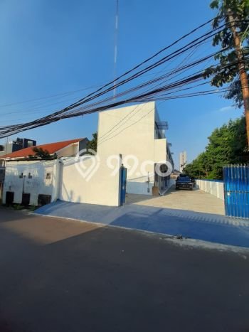 Dijual Hunian Mewah dengan Fasilitas Sekitar Komplit di Cilandak, Jakarta Selatan Dijual Hunian Mewah dengan Fasilitas Sekitar Komplit di Cilandak, Jakarta Selatan