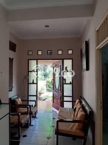 Hunian Nyaman Asri 3 KT Siap Pakai di Bintaro Tangerang Selatan Hunian Nyaman Asri 3 KT Siap Pakai di Bintaro Tangerang Selatan