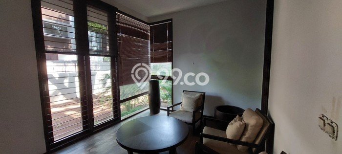 Dijual Rumah Luas Megah Dengan View Eksklusif di Bintaro, Tangerang Selatan Dijual Rumah Luas Megah Dengan View Eksklusif di Bintaro, Tangerang Selatan