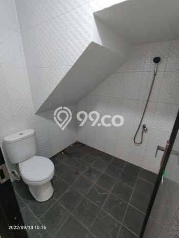 Rumah di Arcamanik, Bandung, Luas 96m² LB 105m² Rumah di Arcamanik, Bandung, Luas 96m² LB 105m²