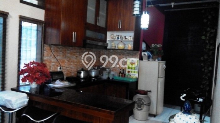 Rumah Strategis area Arcamanik, Bandung, Luas 149m² LB 130m² - HARGA NEGO! Rumah Strategis area Arcamanik, Bandung, Luas 149m² LB 130m² - HARGA NEGO!