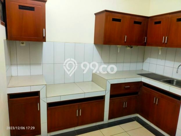 Hunian Impian Keluarga! Rumah 2 Lantai area Arcamanik, Bandung, Luas 176m² Bangunan 250m² Hunian Impian Keluarga! Rumah 2 Lantai area Arcamanik, Bandung, Luas 176m² Bangunan 250m²