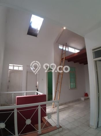 Rumah Terawat LT 72m² / LB 120m² di Kawasan Bisnis Cimahi, Bandung Rumah Terawat LT 72m² / LB 120m² di Kawasan Bisnis Cimahi, Bandung