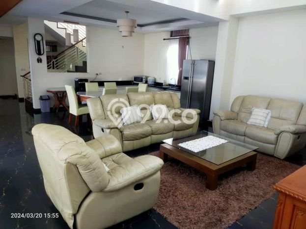 BEST PRICE! Rumah Berkualitas di Dago, LT 508m² Bangunan 475m² BEST PRICE! Rumah Berkualitas di Dago, LT 508m² Bangunan 475m²