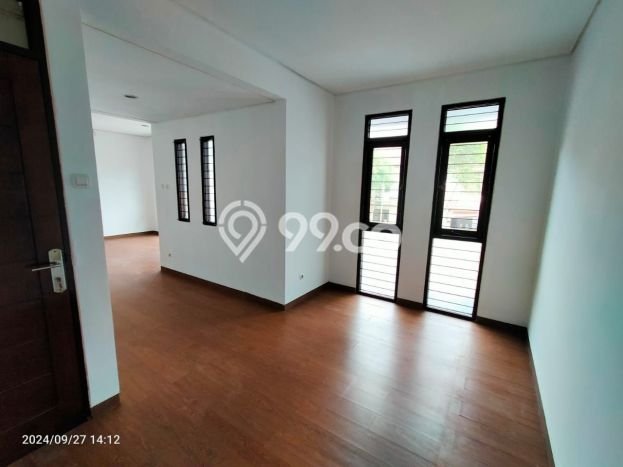 Siap Huni Rumah Mewah 4 Kamar di Batununggal Dekat ke Mana Pun Siap Huni Rumah Mewah 4 Kamar di Batununggal Dekat ke Mana Pun