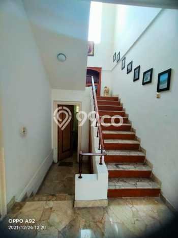Rumah Luxury Modern Tanpa Renovasi di Tubagus Ismail Bandung Rumah Luxury Modern Tanpa Renovasi di Tubagus Ismail Bandung