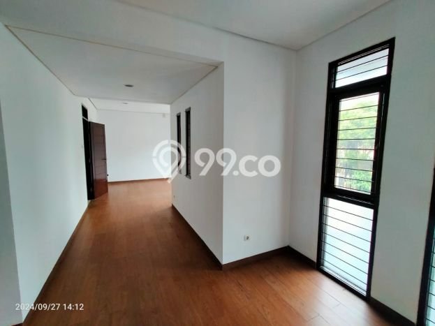 Siap Huni Rumah Mewah 4 Kamar di Batununggal Dekat ke Mana Pun Siap Huni Rumah Mewah 4 Kamar di Batununggal Dekat ke Mana Pun