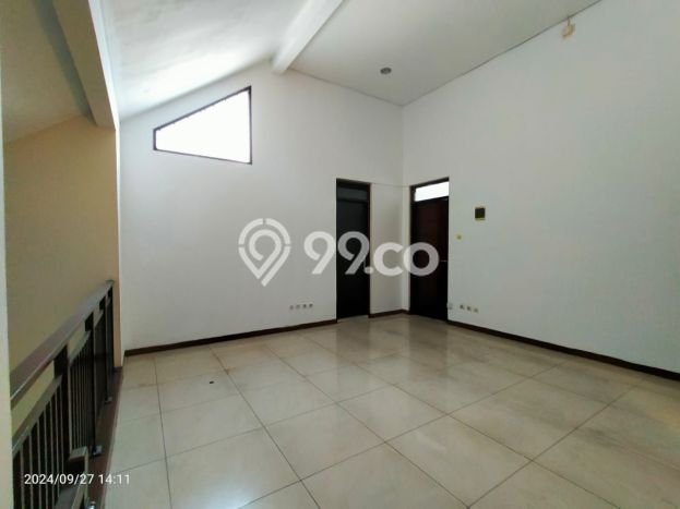 Siap Huni Rumah Mewah 4 Kamar di Batununggal Dekat ke Mana Pun Siap Huni Rumah Mewah 4 Kamar di Batununggal Dekat ke Mana Pun