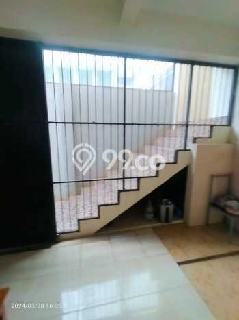 Ready to Use! Premium House LT 508m2 Desain Modern di Dago Pakar Ready to Use! Premium House LT 508m2 Desain Modern di Dago Pakar
