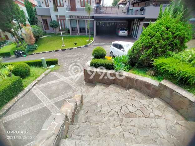 Rumah Luxury Modern Tanpa Renovasi di Tubagus Ismail Bandung Rumah Luxury Modern Tanpa Renovasi di Tubagus Ismail Bandung