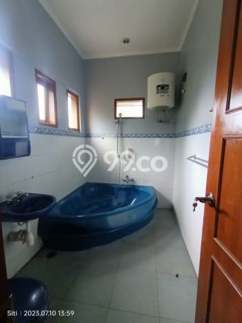 HARGA SPECIAL! Rumah Asri area Setra Duta, Bandung, Luas 180m² Bangunan 240m² BISA KPR! HARGA SPECIAL! Rumah Asri area Setra Duta, Bandung, Luas 180m² Bangunan 240m² BISA KPR!