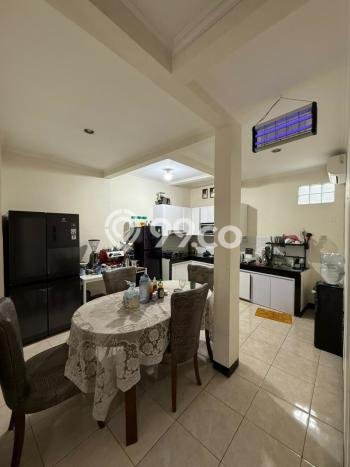 Rumah dengan Lokasi Strategis 4 KT di Antapani, Bandung Rumah dengan Lokasi Strategis 4 KT di Antapani, Bandung