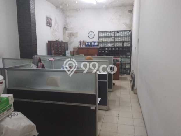 Hunian Eksklusif Siap Huni LT 364m2 di Lengkong, Bandung Hunian Eksklusif Siap Huni LT 364m2 di Lengkong, Bandung