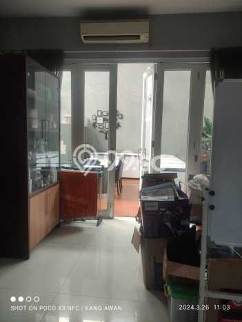Rumah Minimalis LT 600m² Terawat di Antapani, Dekat Tempat Strategis, Bandung Rumah Minimalis LT 600m² Terawat di Antapani, Dekat Tempat Strategis, Bandung