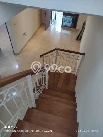 Rumah Bagus di Antapani, Bandung, LT 101m², LB 100m² Rumah Bagus di Antapani, Bandung, LT 101m², LB 100m²
