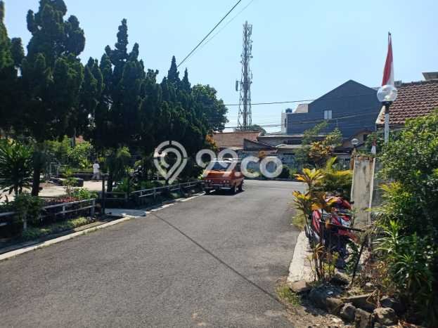 Rumah Modern LT 253m² Terawat di Kompleks Perumahan Turangga, Bandung Rumah Modern LT 253m² Terawat di Kompleks Perumahan Turangga, Bandung