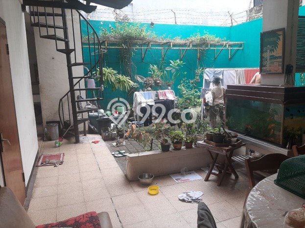 Properti Strategis 6 KT LT 233m² di Buah Batu, Bandung Properti Strategis 6 KT LT 233m² di Buah Batu, Bandung