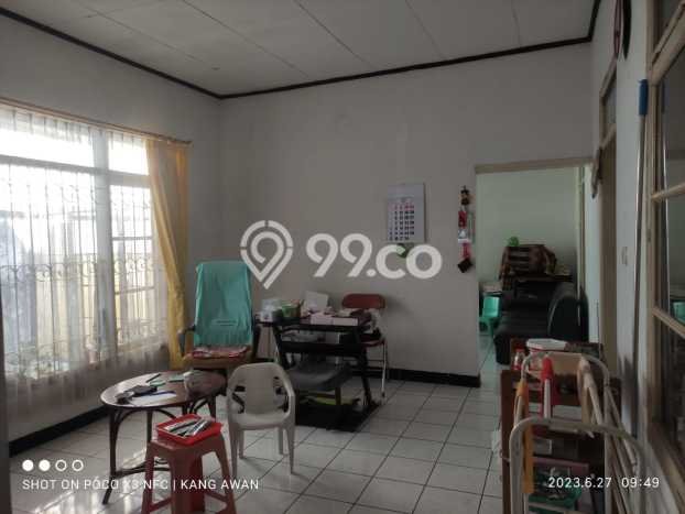 Rumah Strategis di Astanaanyar, Bandung, Luas 107m² Bangunan 99m² - HARGA NEGO! Rumah Strategis di Astanaanyar, Bandung, Luas 107m² Bangunan 99m² - HARGA NEGO!