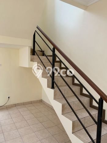 Rumah Mewah dengan 4 Kamar Tidur di Kawasan Elite Dago, Bandung Rumah Mewah dengan 4 Kamar Tidur di Kawasan Elite Dago, Bandung