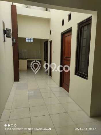 Rumah Terawat 2 KT 1 KM di Arcamanik, Bandung Rumah Terawat 2 KT 1 KM di Arcamanik, Bandung