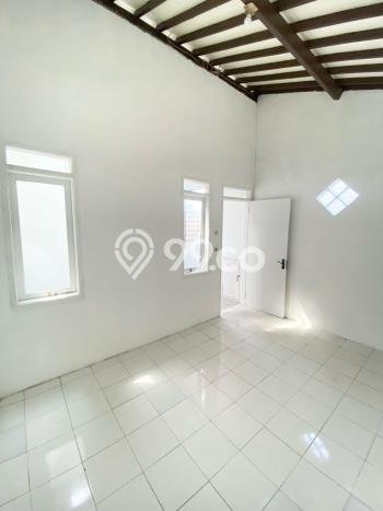 Kesempatan Investasi 4 Kamar Tidur dan 2 Kamar Mandi di Lokasi Strategis Antapani, Bandung Kesempatan Investasi 4 Kamar Tidur dan 2 Kamar Mandi di Lokasi Strategis Antapani, Bandung