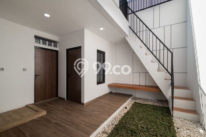 Rumah Strategis Modern Lb 160m2 di Antapani, Bandung Rumah Strategis Modern Lb 160m2 di Antapani, Bandung