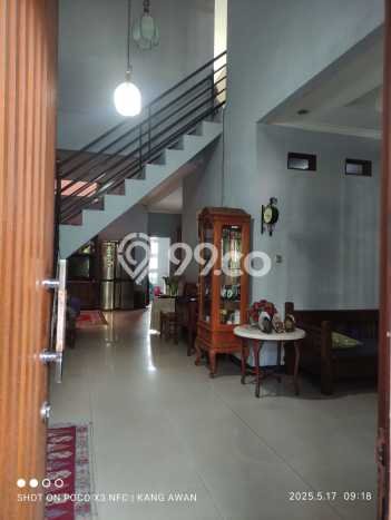 Rumah Lingkungan Asri di Cimahi Selatan, Cimahi, LT 126m² LB 224m² Rumah Lingkungan Asri di Cimahi Selatan, Cimahi, LT 126m² LB 224m²