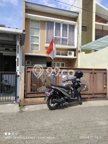 PROPERTI PILIHAN! Rumah area Arcamanik, Luas 100m² LB 110m² PROPERTI PILIHAN! Rumah area Arcamanik, Luas 100m² LB 110m²