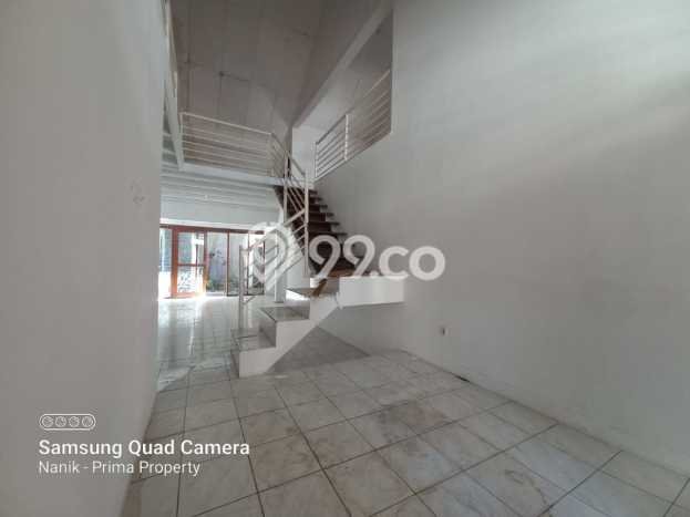 Rumah Modern Minimalis 5 KT Bisa Langsung Pindah di Cimahi Tengah Rumah Modern Minimalis 5 KT Bisa Langsung Pindah di Cimahi Tengah