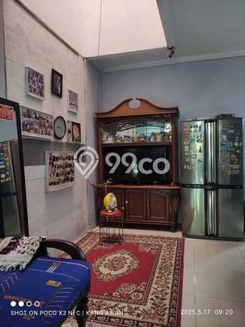 Rumah Lingkungan Asri di Cimahi Selatan, Cimahi, LT 126m² LB 224m² Rumah Lingkungan Asri di Cimahi Selatan, Cimahi, LT 126m² LB 224m²