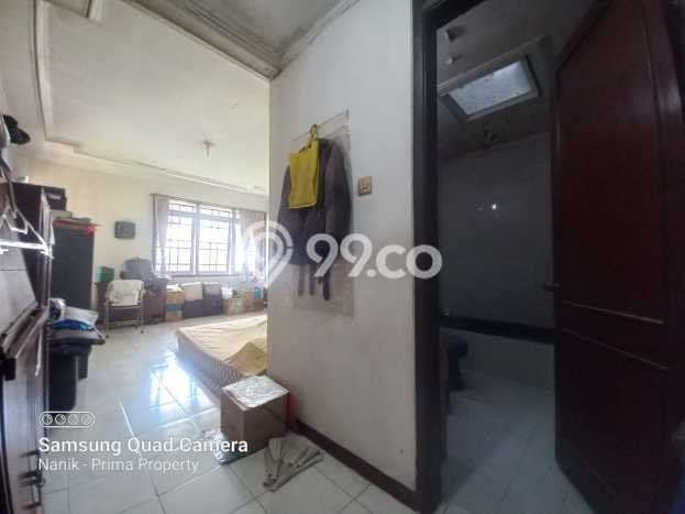 Rumah Lokasi Strategis di Buah Batu, Bandung, LT 500m² LB 210m² Rumah Lokasi Strategis di Buah Batu, Bandung, LT 500m² LB 210m²