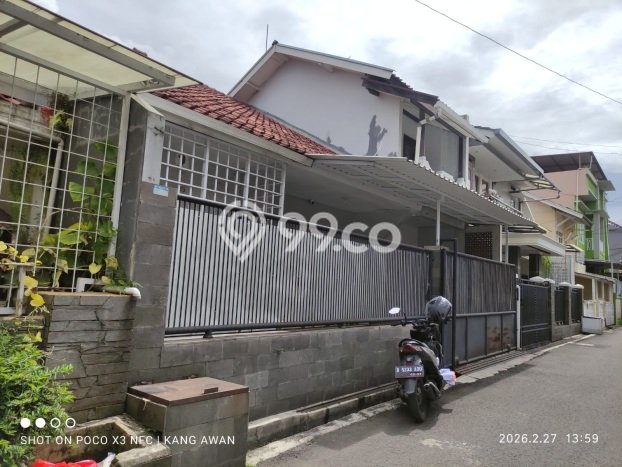 Rumah Modern 3 KT di Buah Batu Bandung Semi Furnished Rumah Modern 3 KT di Buah Batu Bandung Semi Furnished