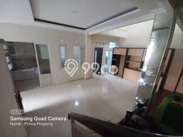 Bisa KPR! Rumah Asri di Cimahi Utara, Luas 112m² Bangunan 180m² Bisa KPR! Rumah Asri di Cimahi Utara, Luas 112m² Bangunan 180m²