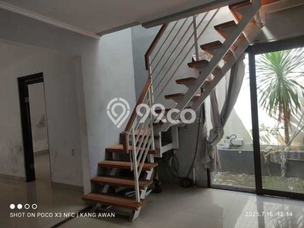 Jual Rumah Strategis Bagus Punya 2 KT di Arcamanik Bandung SHM Jual Rumah Strategis Bagus Punya 2 KT di Arcamanik Bandung SHM