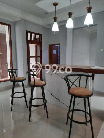 Hunian Eksklusif Siap Huni LT 240m2 di Cinere, Depok Hunian Eksklusif Siap Huni LT 240m2 di Cinere, Depok