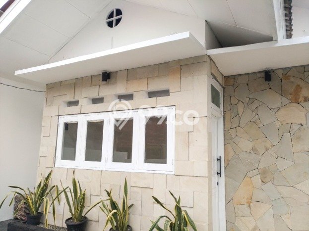 For Sale Rumah 4 Kamar Lokasi Strategis Bagus dan Strategis di Ciputat For Sale Rumah 4 Kamar Lokasi Strategis Bagus dan Strategis di Ciputat