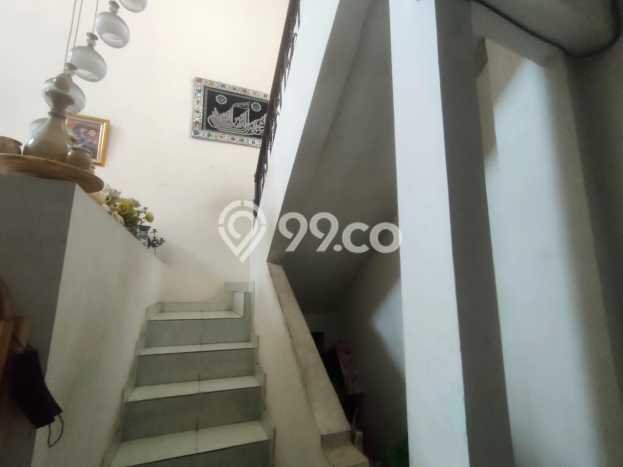 Jual Rumah Strategis Bagus Punya 5 KT di Ciputat Tangerang Selatan SHM Jual Rumah Strategis Bagus Punya 5 KT di Ciputat Tangerang Selatan SHM