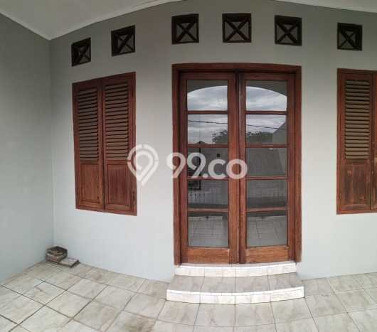 Hunian Cantik Minimalis Lb 180m2 di Ciputat, Tangerang Selatan Hunian Cantik Minimalis Lb 180m2 di Ciputat, Tangerang Selatan