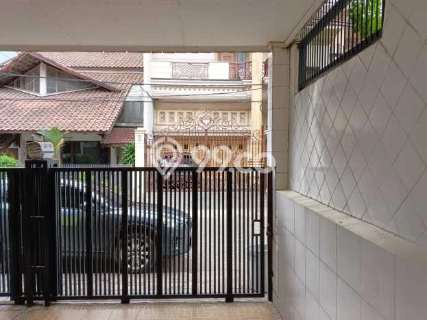 For Sale! Luxury House LT 180m2 Desain Elegan di Sunter For Sale! Luxury House LT 180m2 Desain Elegan di Sunter