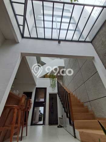 Dijual Hunian Rumah Terawat 3 KT di Meruya, Jakarta Barat Dijual Hunian Rumah Terawat 3 KT di Meruya, Jakarta Barat
