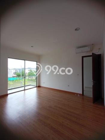 Rumah Asri di , 3 KM, Luas 160m2m² LB 240m2m² Rumah Asri di , 3 KM, Luas 160m2m² LB 240m2m²