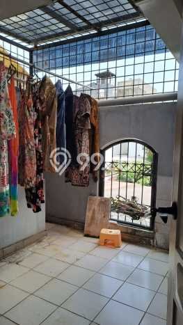 Rumah Luxury Modern Tanpa Renovasi di Permata Buana Jakarta Barat Rumah Luxury Modern Tanpa Renovasi di Permata Buana Jakarta Barat