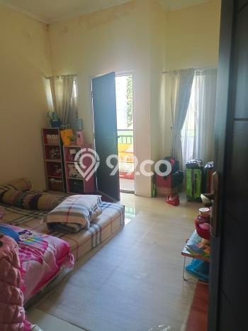 Rumah Lokasi Strategis di Kebon Jeruk, Jakarta Barat, Luas 81m² LB 160m² Rumah Lokasi Strategis di Kebon Jeruk, Jakarta Barat, Luas 81m² LB 160m²